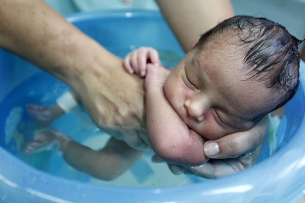 banho ofuro para bebês - exterogestação